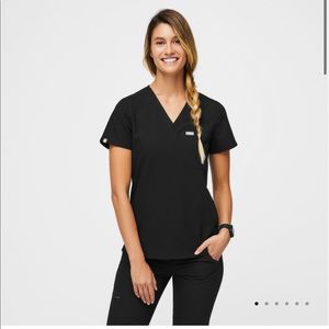 Catarina Figs one pocket scrub top- size S